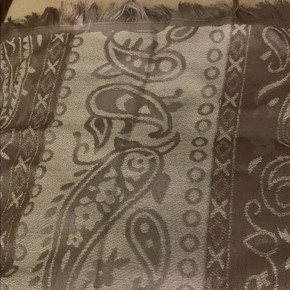 Scarf - Picture 4 of 8